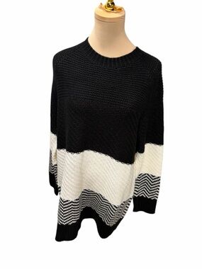 Linda Anderson Black White Colorblock Sweater Crewneck L NWT